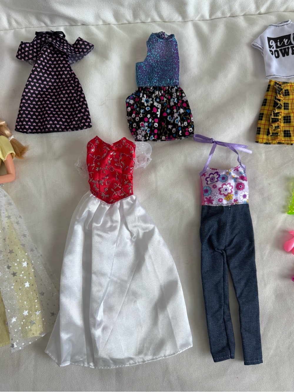 Barbie Doll Clothes Lot Dresses Shoes Accessories Fashion Wardrobe Bundle 20+pc - Picture 8 of 11